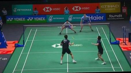 诺里斯与皮亚斯特里谈总冠军之争：双方差距微乎其微 争夺可能持续到收官站