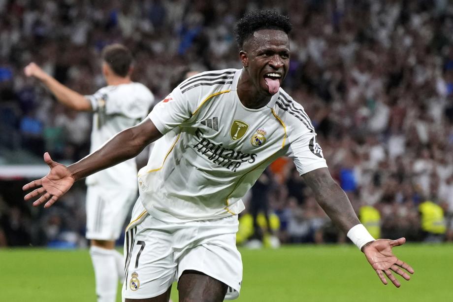 提升控球体 提升控球体