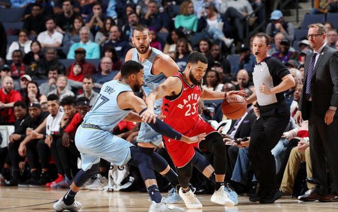 尤文中场拉 尤文中场拉